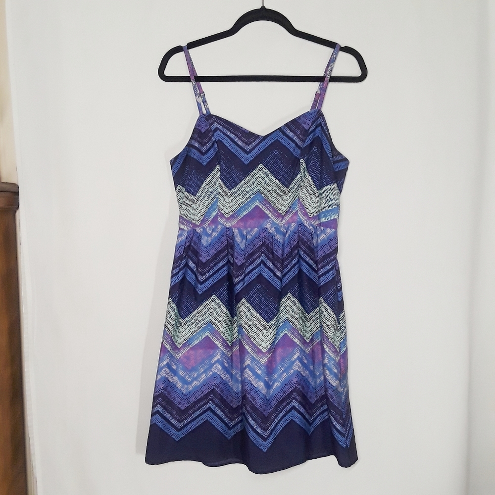 AEO AMERICAN EAGLE OUTFITTERS Blue Purple Chevron Print Sleeveless Dress 10 M - Picture 9 of 12